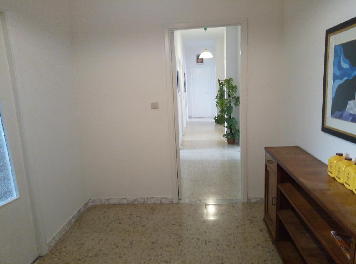 B&B 56 Euro A Notte Cagliari Exterior foto