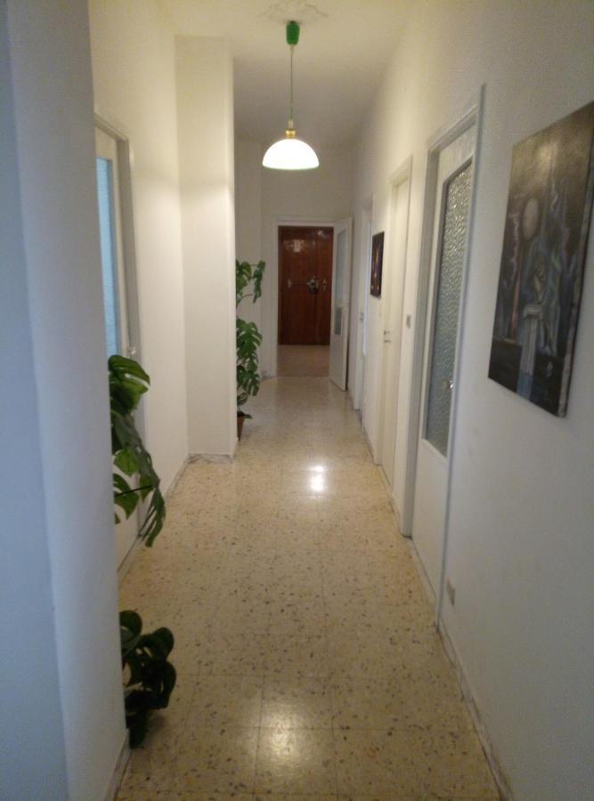 B&B 56 Euro A Notte Cagliari Exterior foto